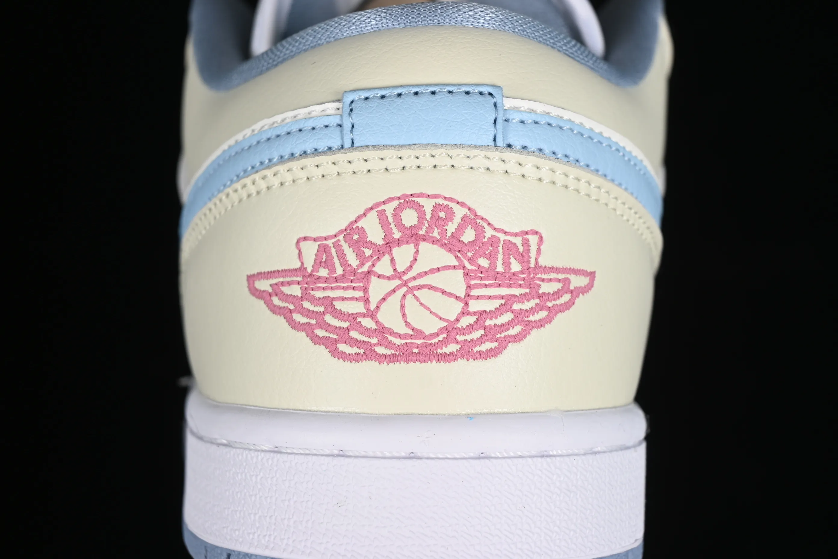 All categories Air Jordan Jordan series basketball shoes Air Jordan 1 Low Air Jordan 1 Low AJ1 Joe 1 low-top cultural and casual sneakers DC0774-164